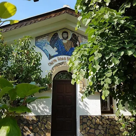 Monastery 14, St. * سفيتي فلاس